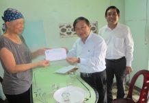 Hỗ trợ bà Đỗ Thị Mai và bà Nguyễn Thị Châu 6.000.000 đồng để chữa bệnh
