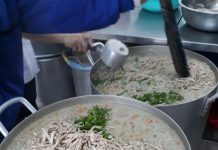 Những bữa ăn nghĩa tình